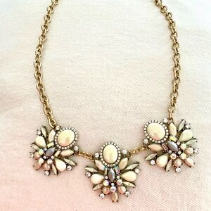 Elegant Gold and Cream Floral Necklace
